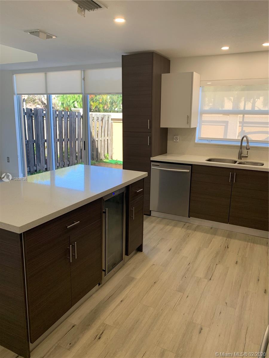 EGRET LAKES ESTATES SEC 2 - Residential Lease