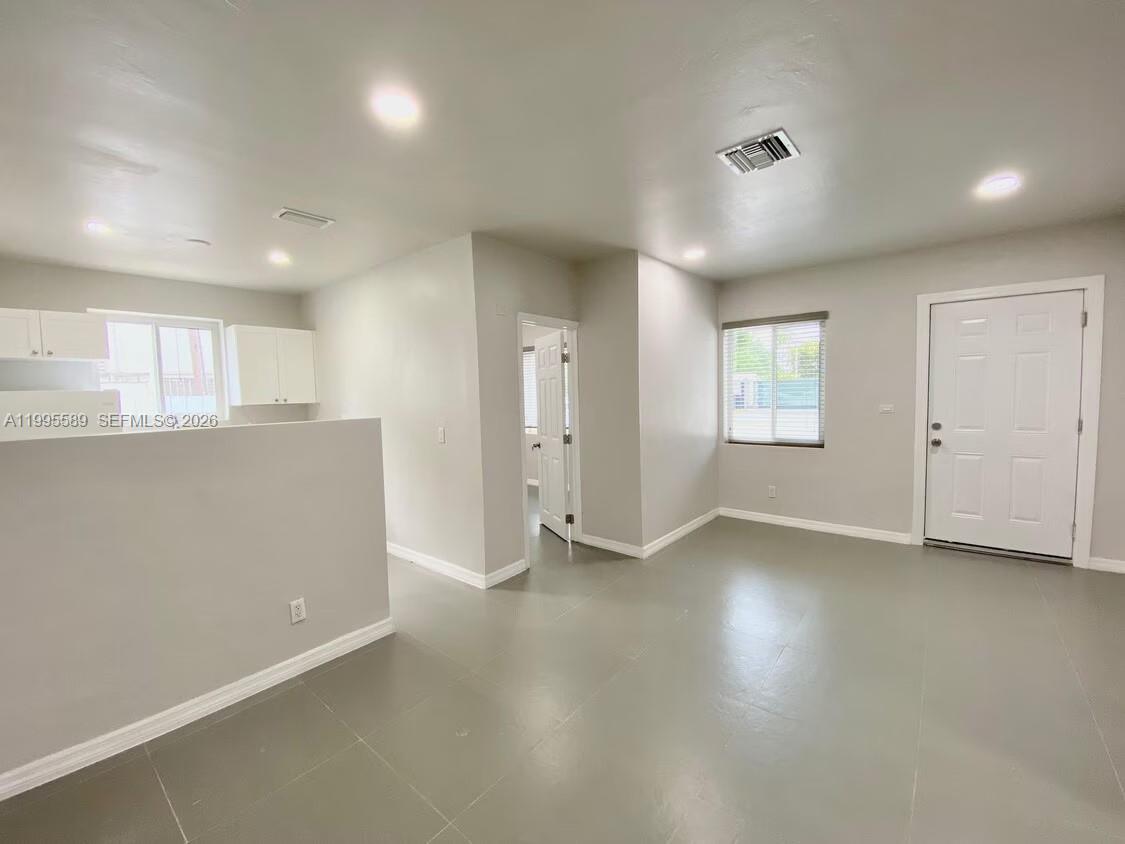 LITTLE RIVER GARDENS - Residential Lease