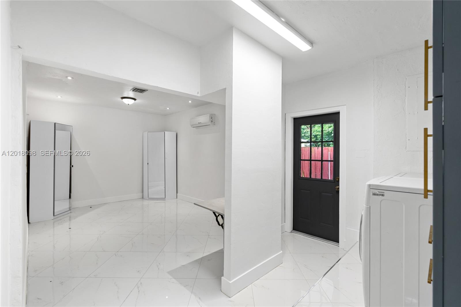 WINSTON PARK UNIT 5 - Residential