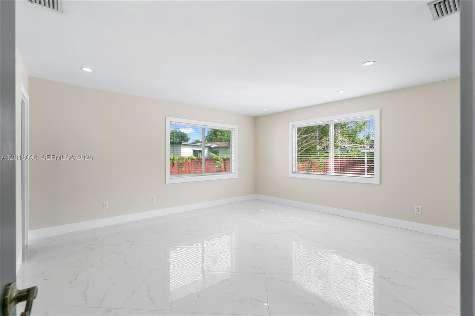 WINSTON PARK UNIT 5 - Residential
