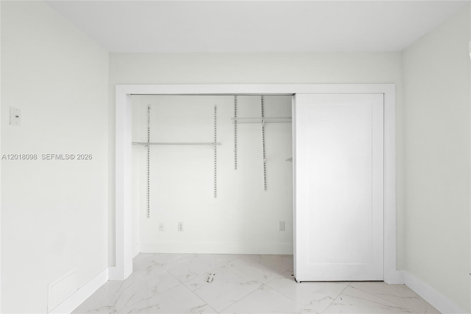 WINSTON PARK UNIT 5 - Residential