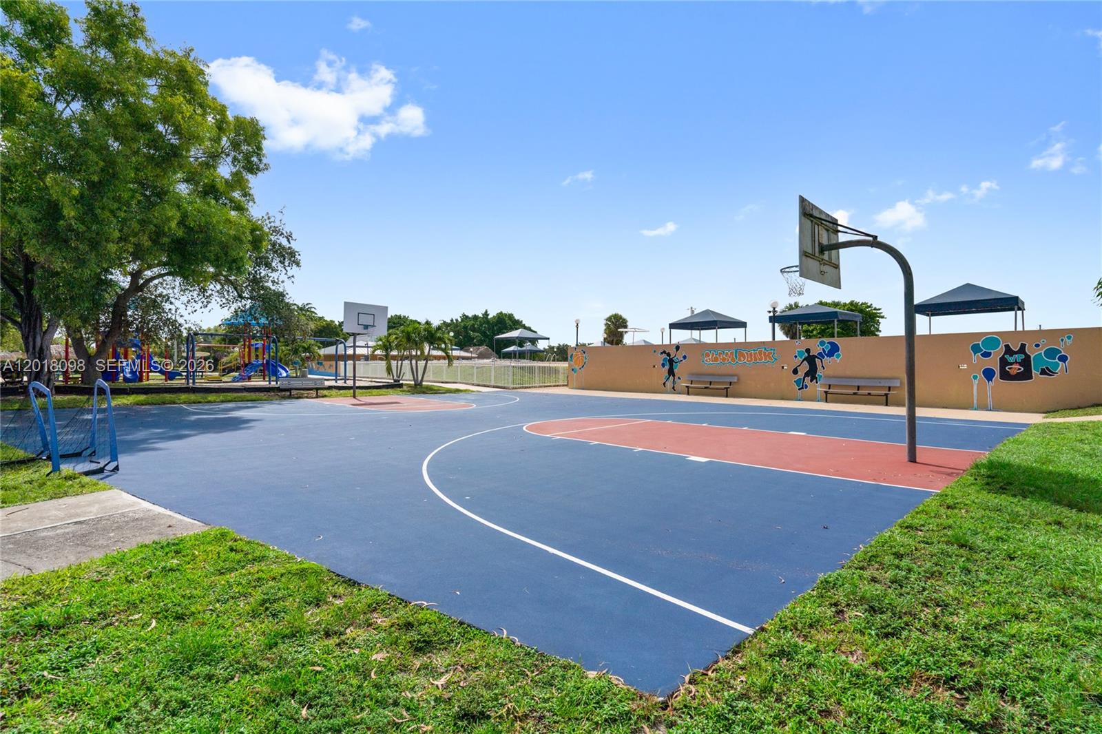 WINSTON PARK UNIT 5 - Residential