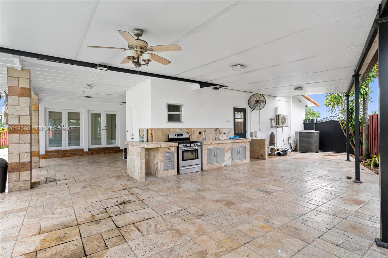 WINSTON PARK UNIT 5 - Residential