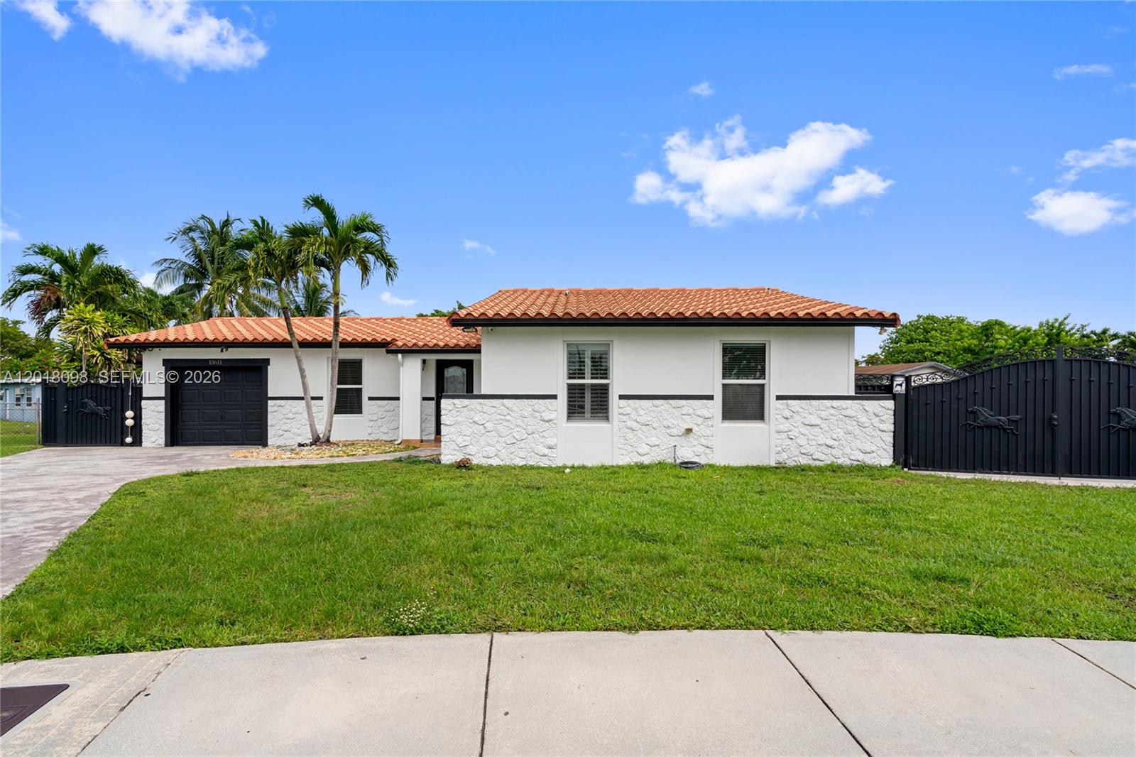 WINSTON PARK UNIT 5 - Residential