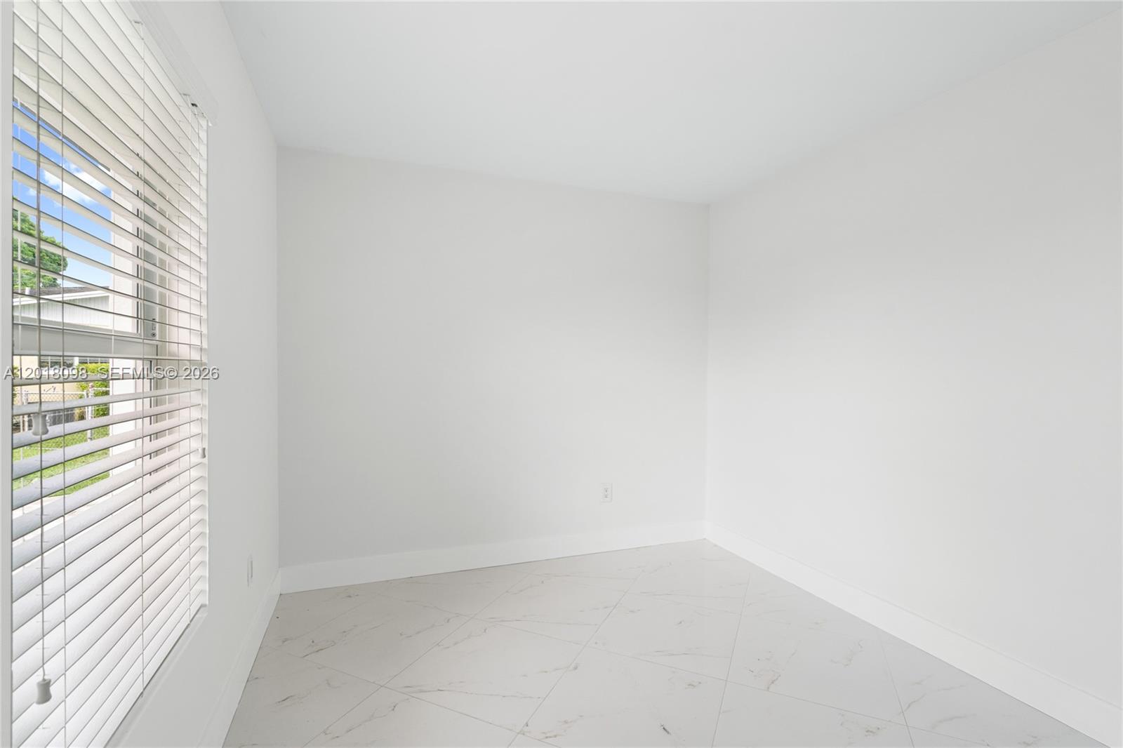WINSTON PARK UNIT 5 - Residential
