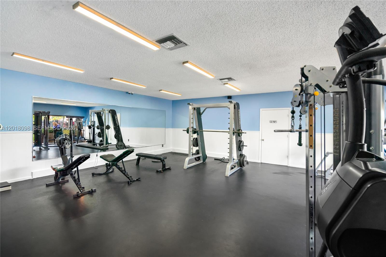 WINSTON PARK UNIT 5 - Residential