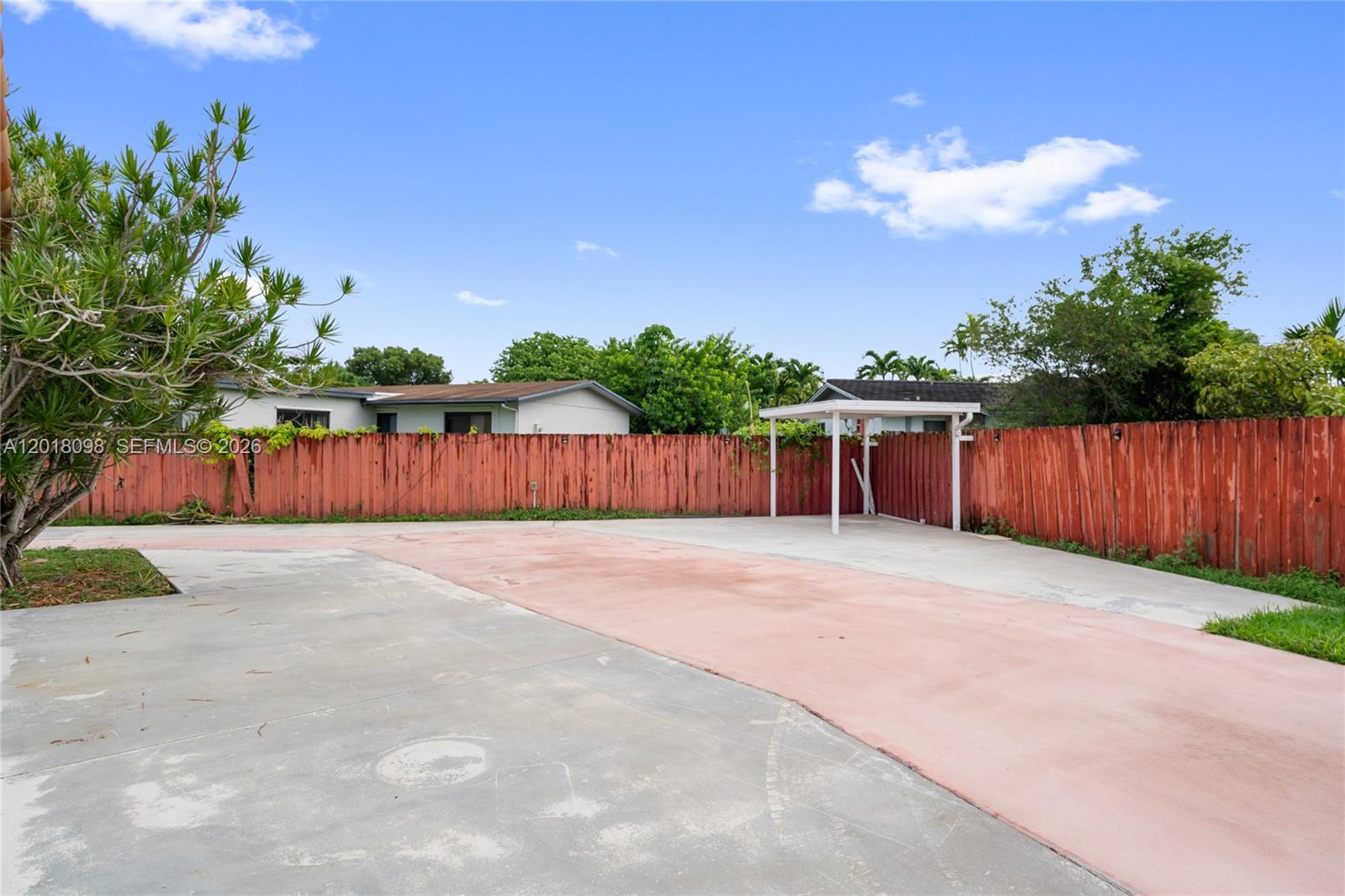 WINSTON PARK UNIT 5 - Residential
