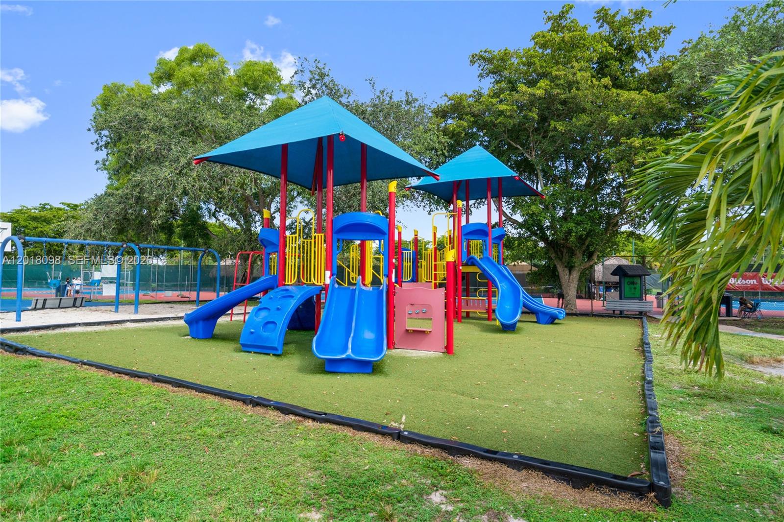 WINSTON PARK UNIT 5 - Residential