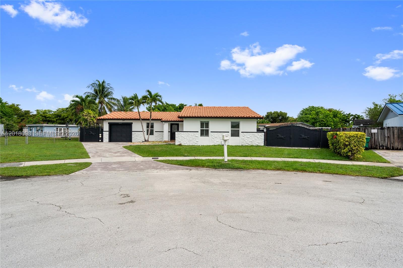 WINSTON PARK UNIT 5 - Residential