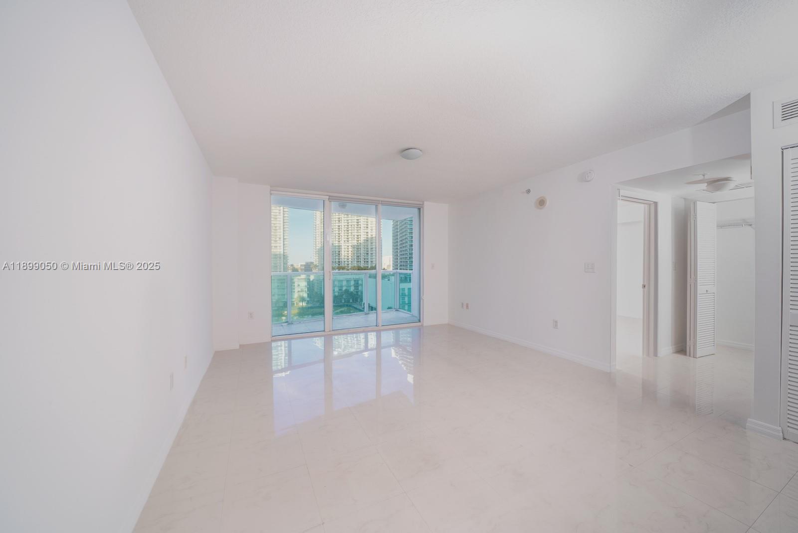 BRICKELL ON THE RIVER N T - Residential