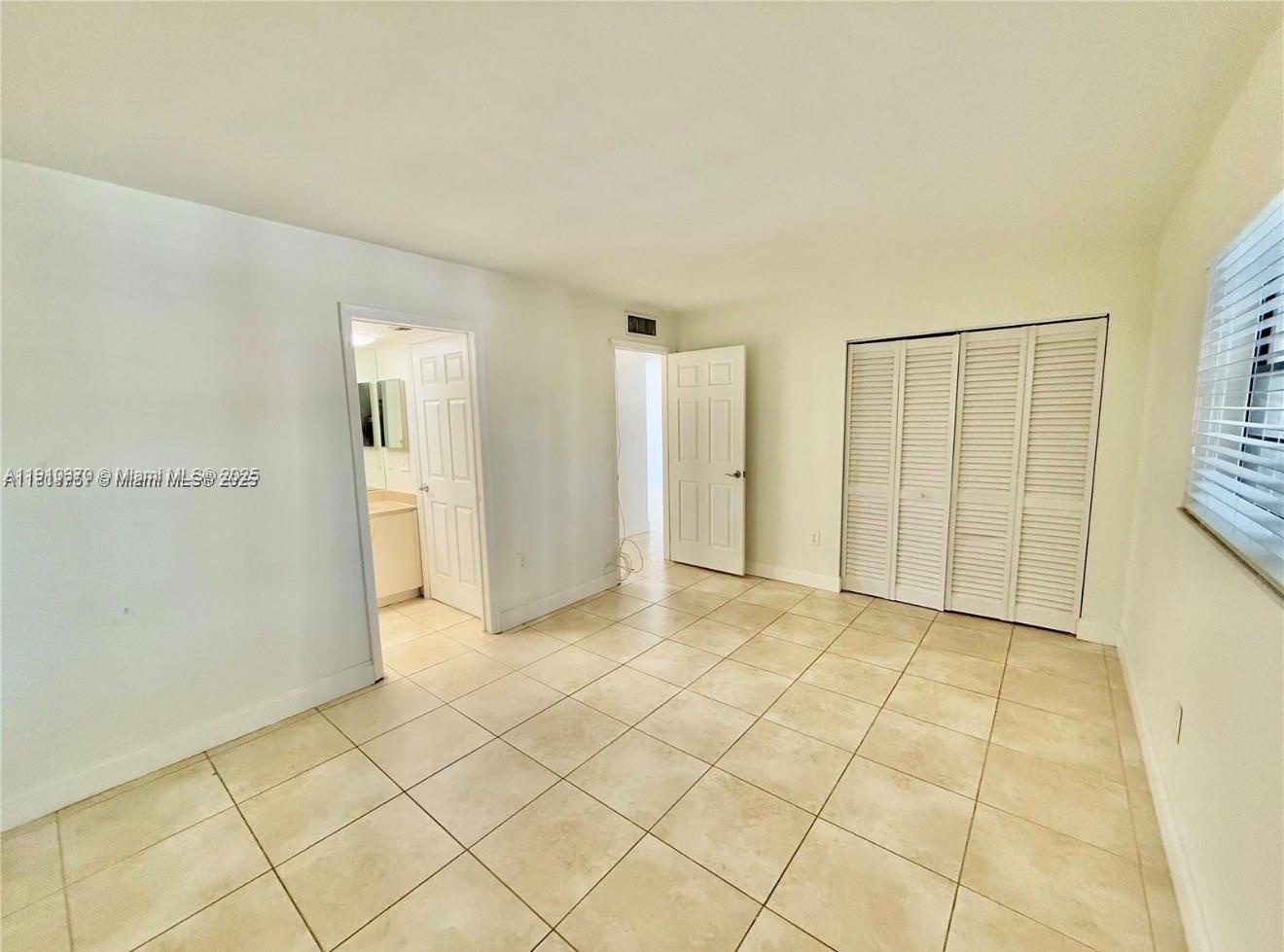 GARDENS OF KENDALL SO CON - Residential