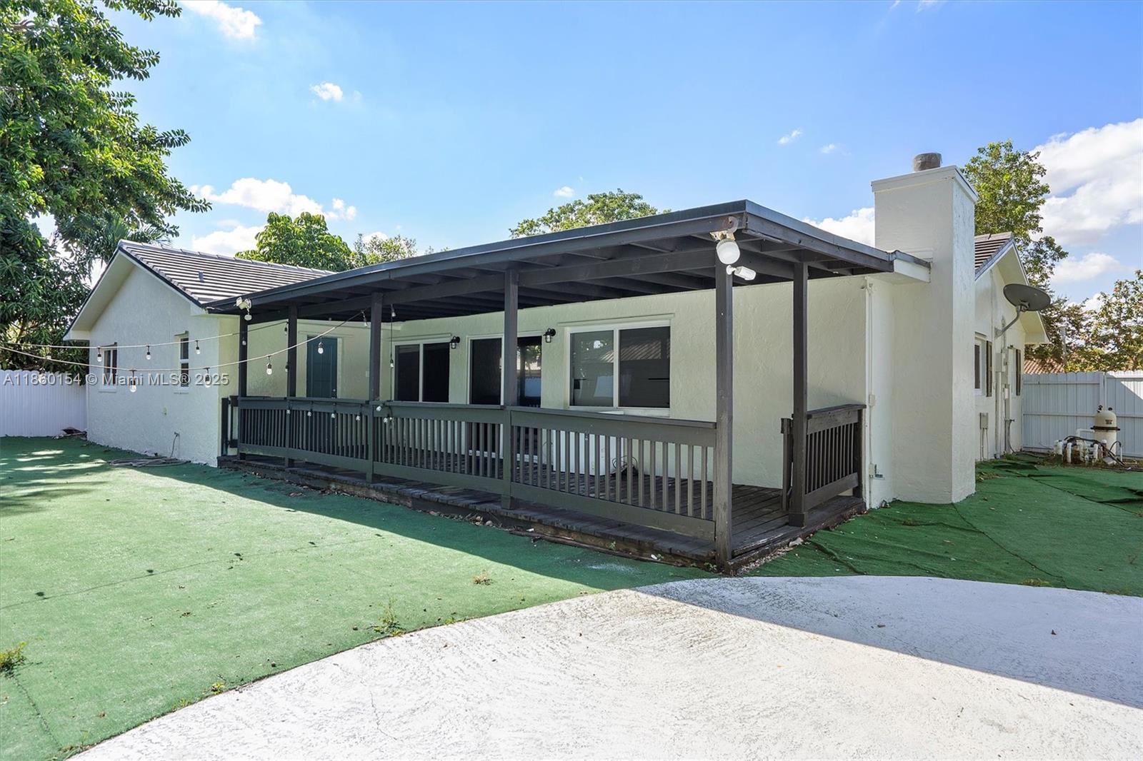 FOREST HILLS SOUTH - Residential