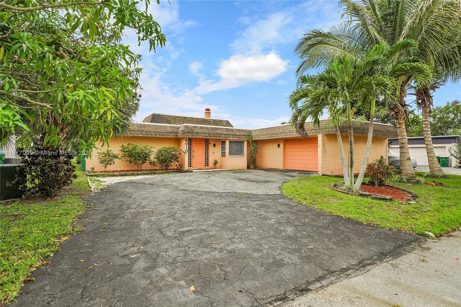 6010 Linden Cir