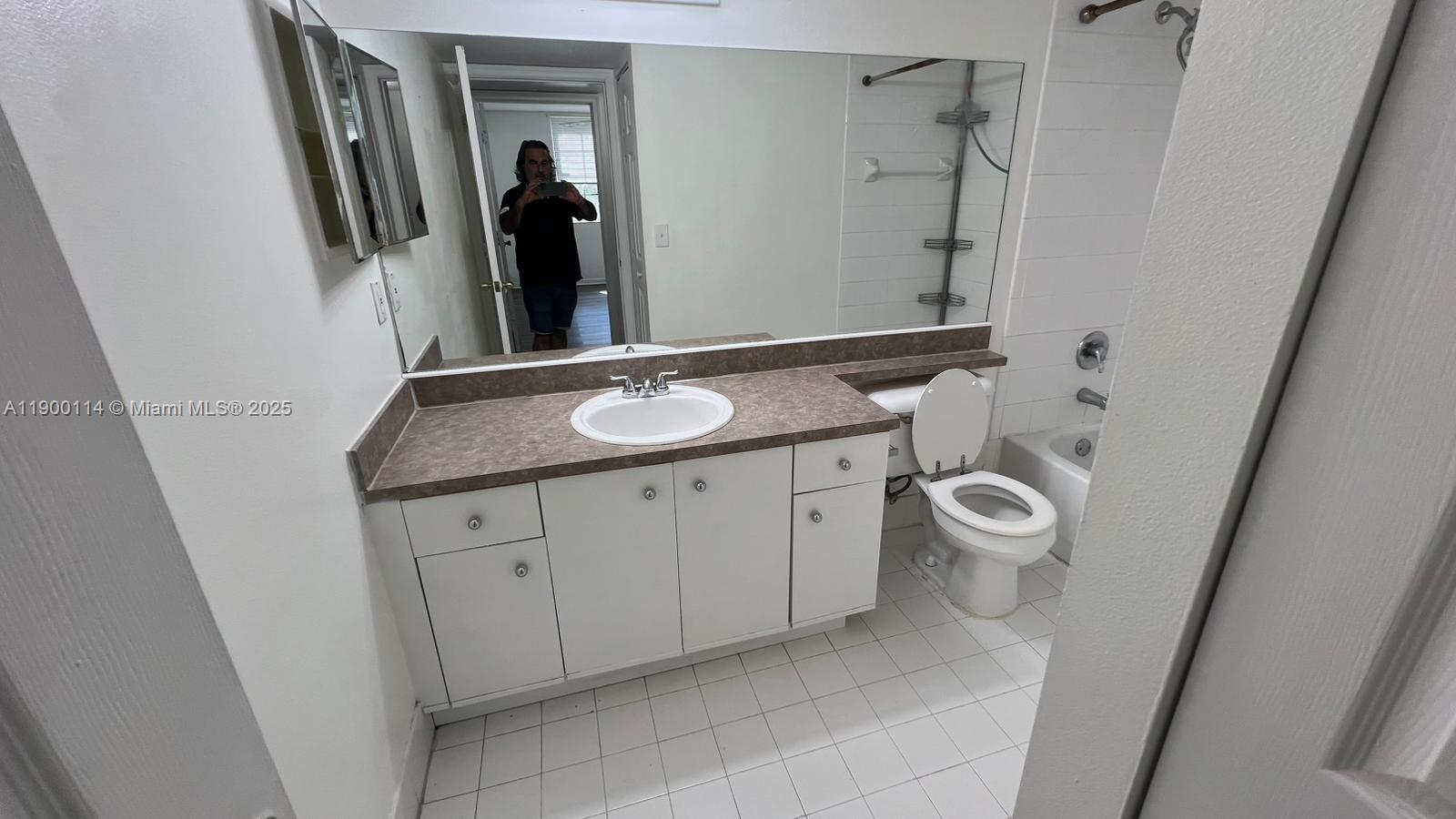 DEVONAIRE CONDO AT PEMBRO - Residential