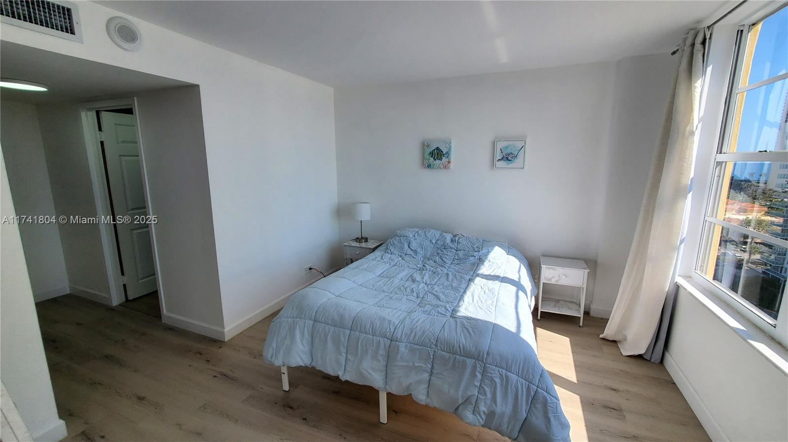 WINSTON TOWERS 400 CONDO - Residential