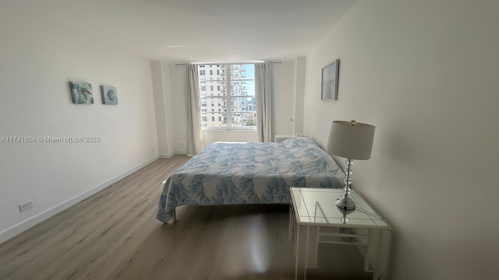 WINSTON TOWERS 400 CONDO - Residential