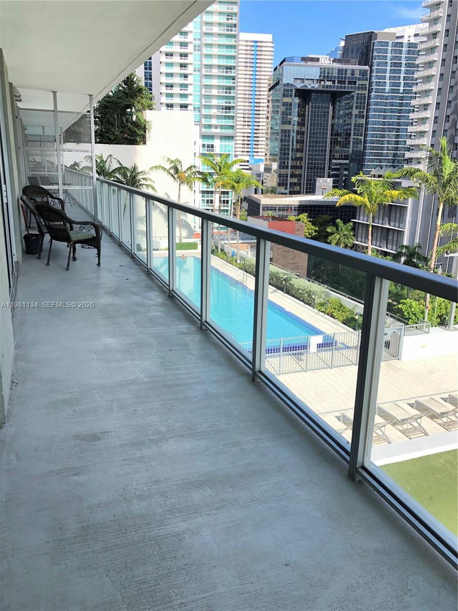 THE AXIS ON BRICKELL II C - Residential Lease