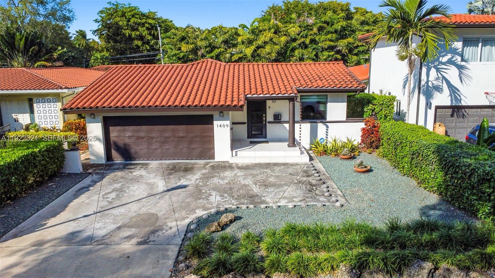 CORAL GABLES COUNTRY CLUB - Residential