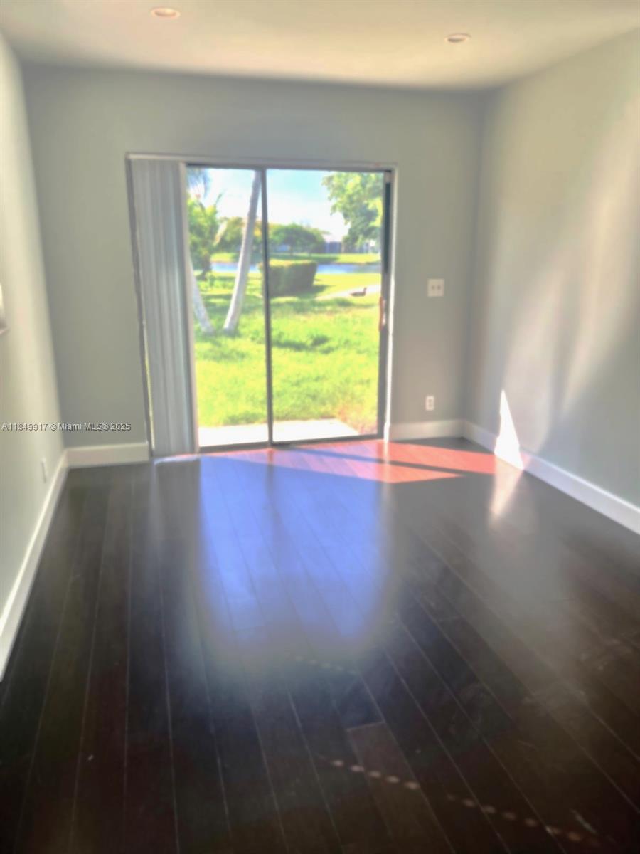 LAKES OF TARA UNIT 1 - Residential