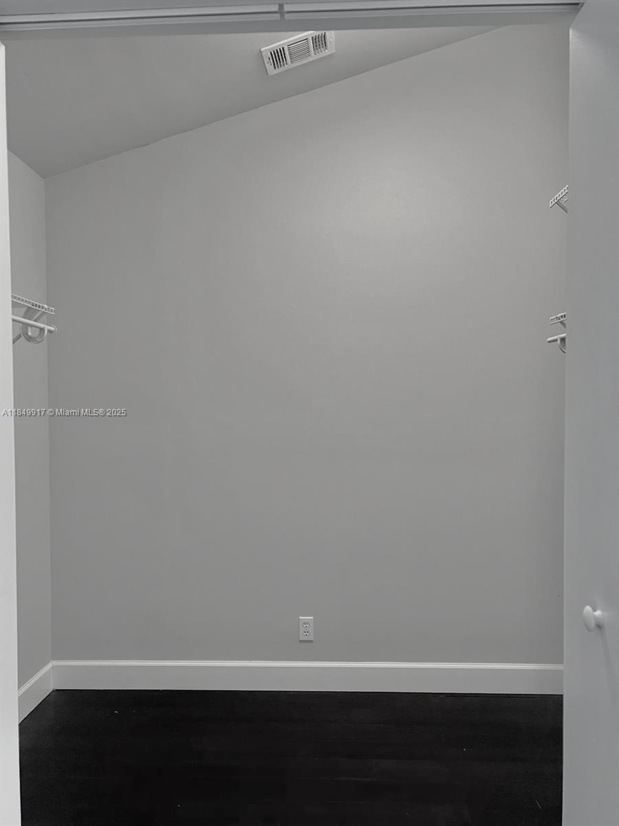 LAKES OF TARA UNIT 1 - Residential