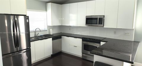 Photo of 49 E Tara Lakes Dr E, Boynton Beach, FL 33436 (MLS # A11849917)