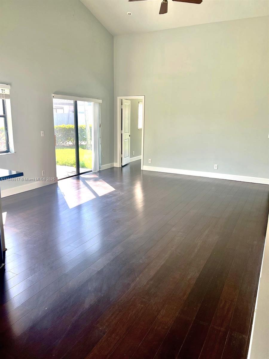 LAKES OF TARA UNIT 1 - Residential