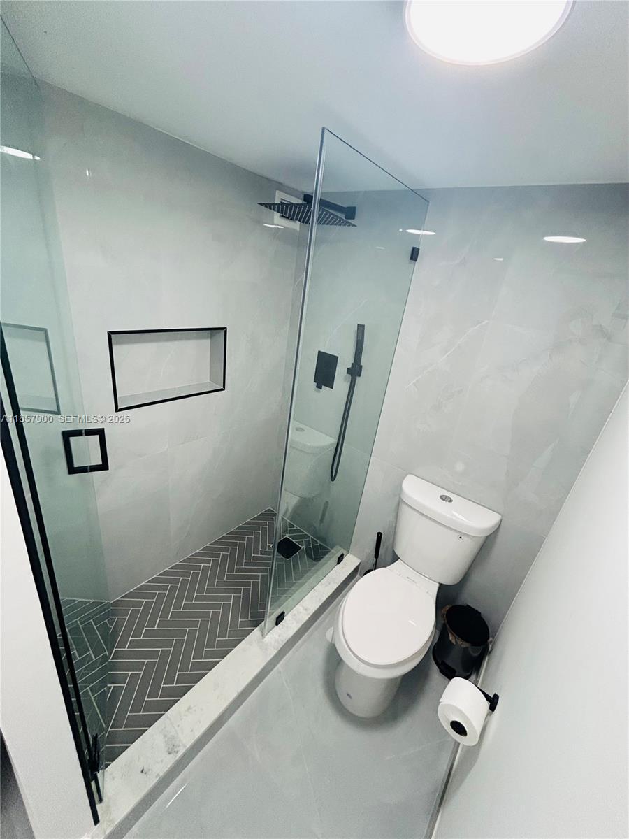 Plaza of the americas - Residential