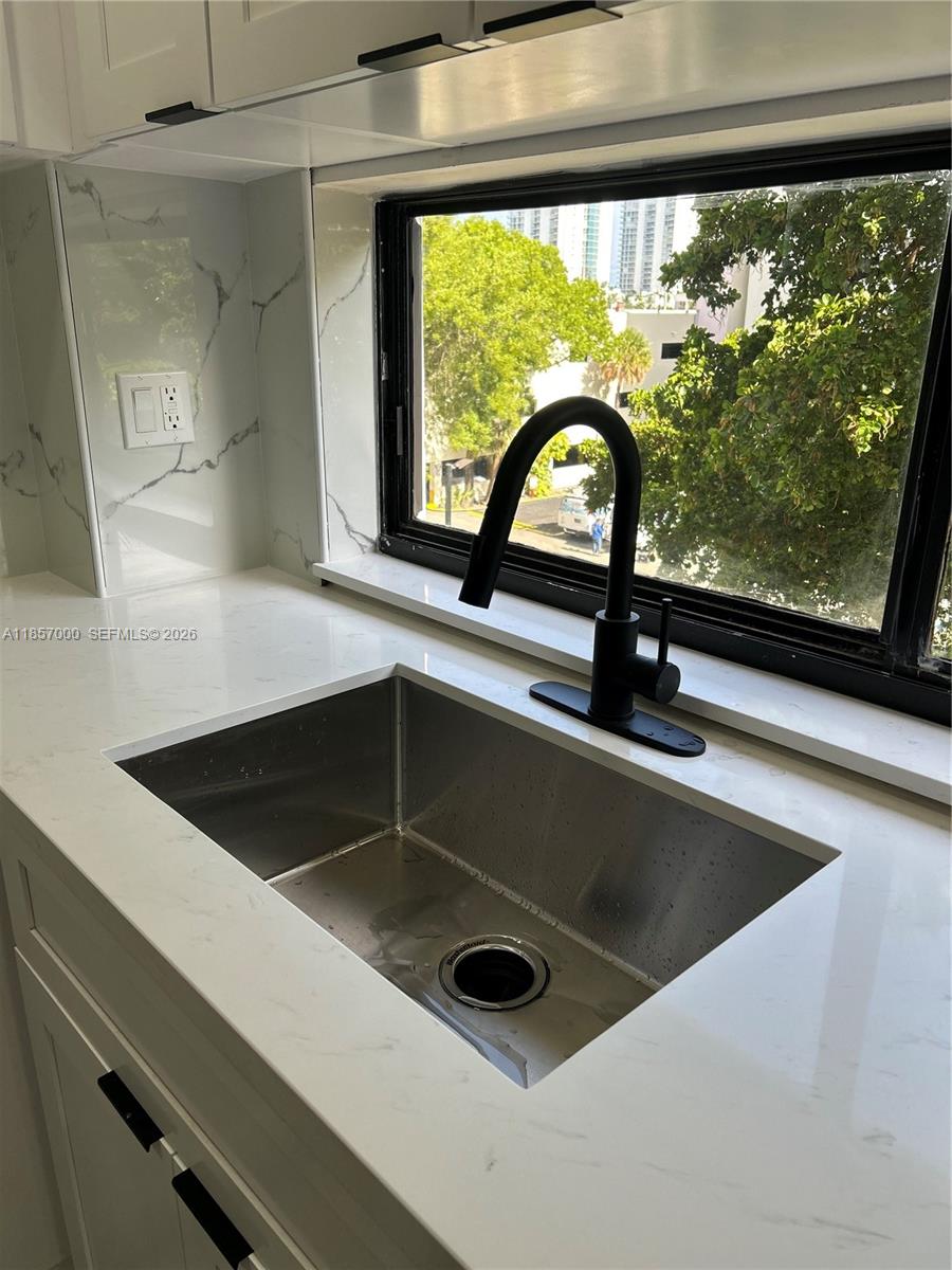 Plaza of the americas - Residential