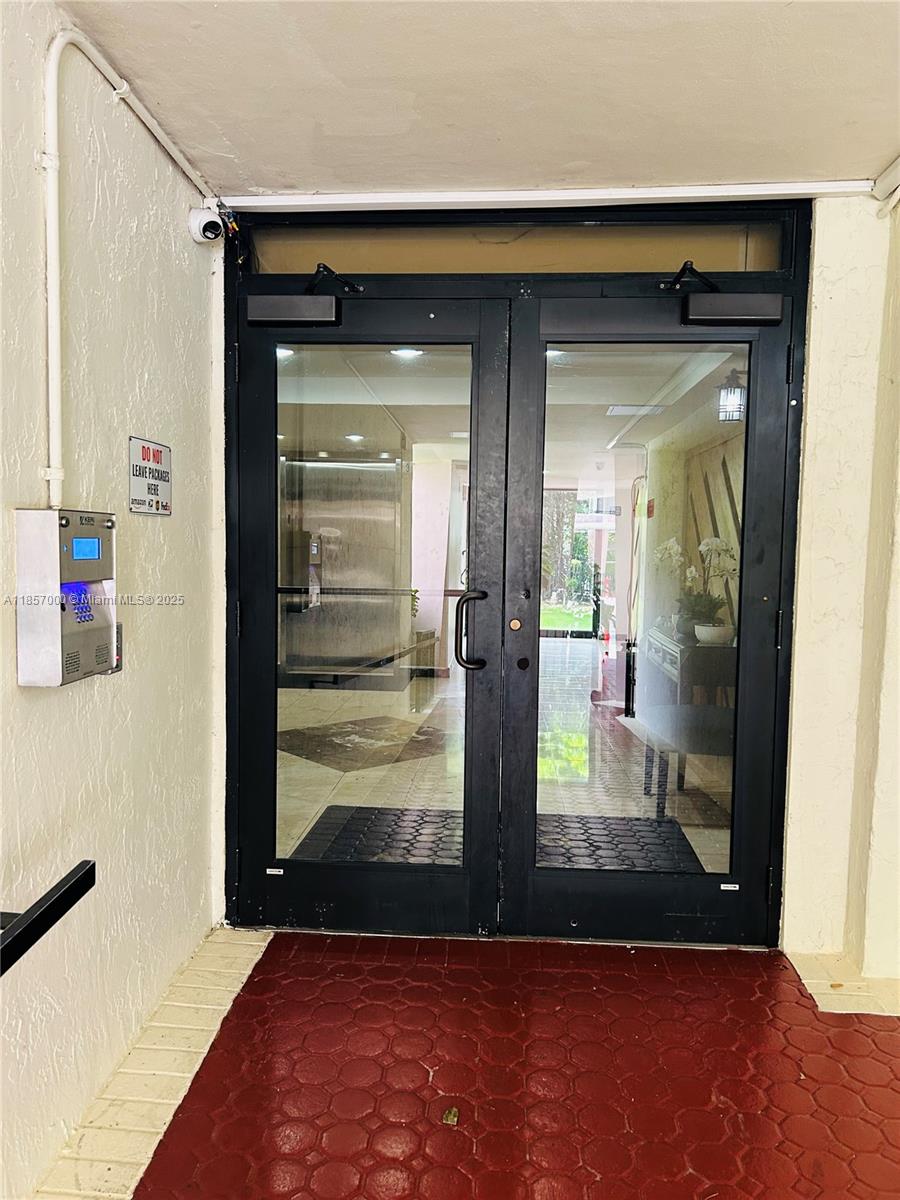 Plaza of the americas - Residential