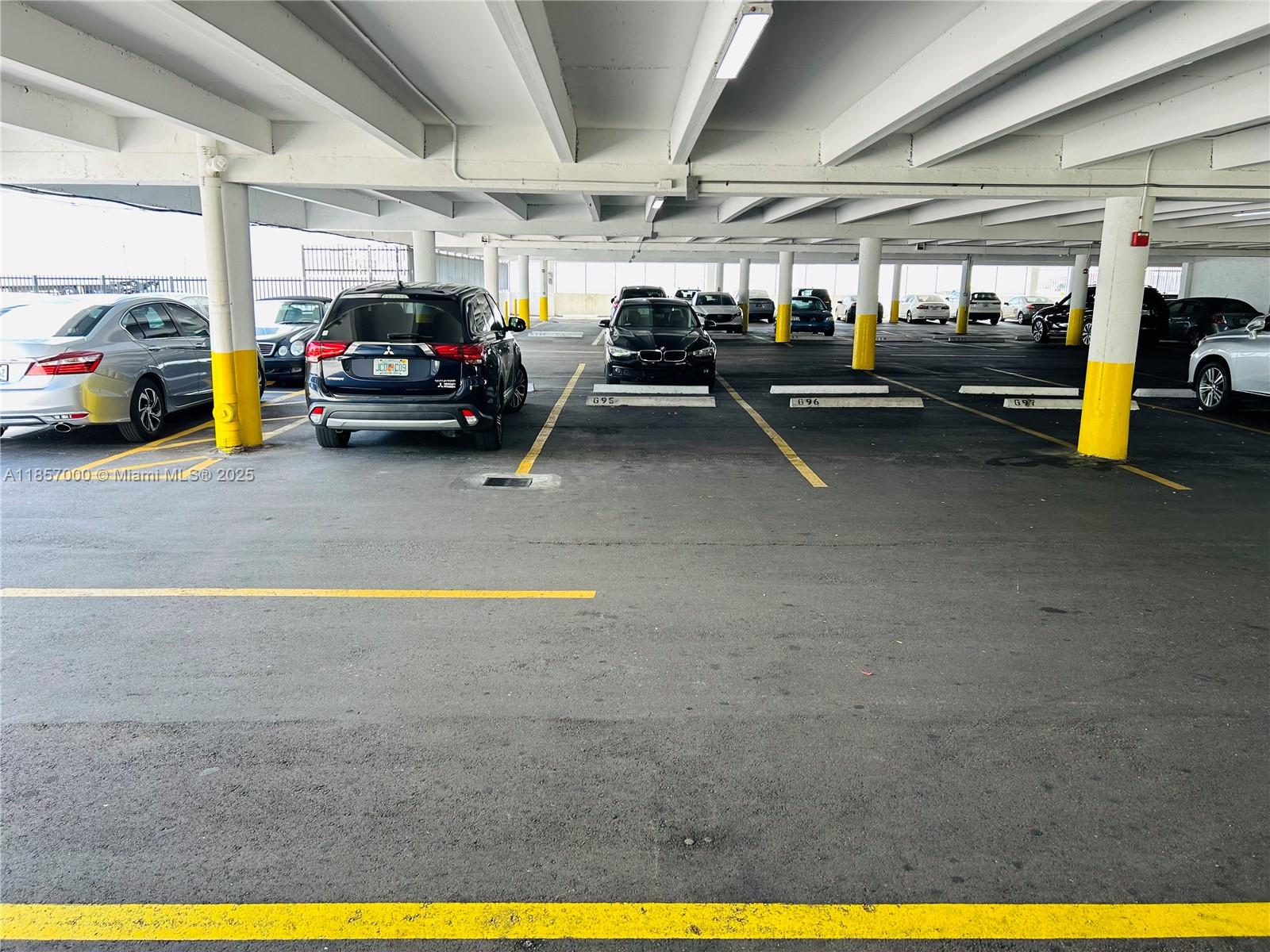 Plaza of the americas - Residential