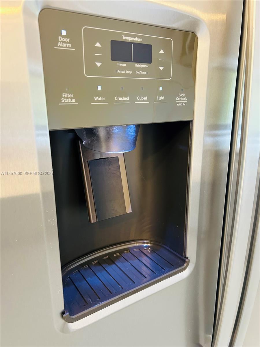 Plaza of the americas - Residential