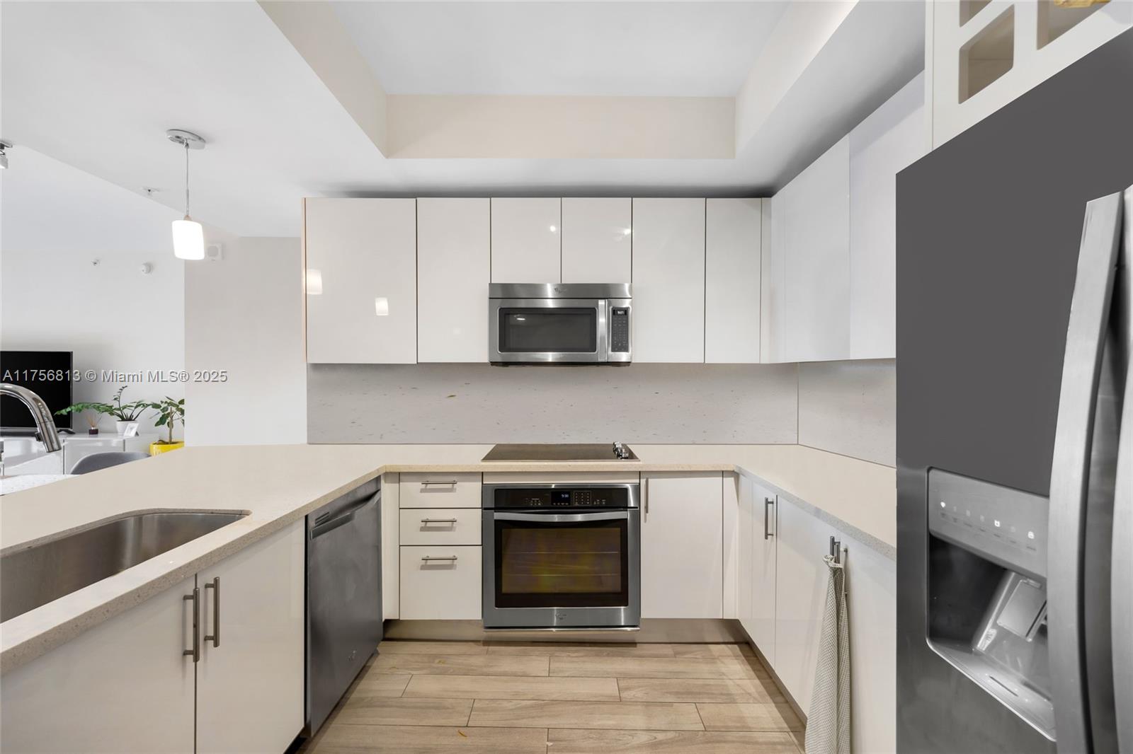 NINE AT MARY BRICKELL - Residential