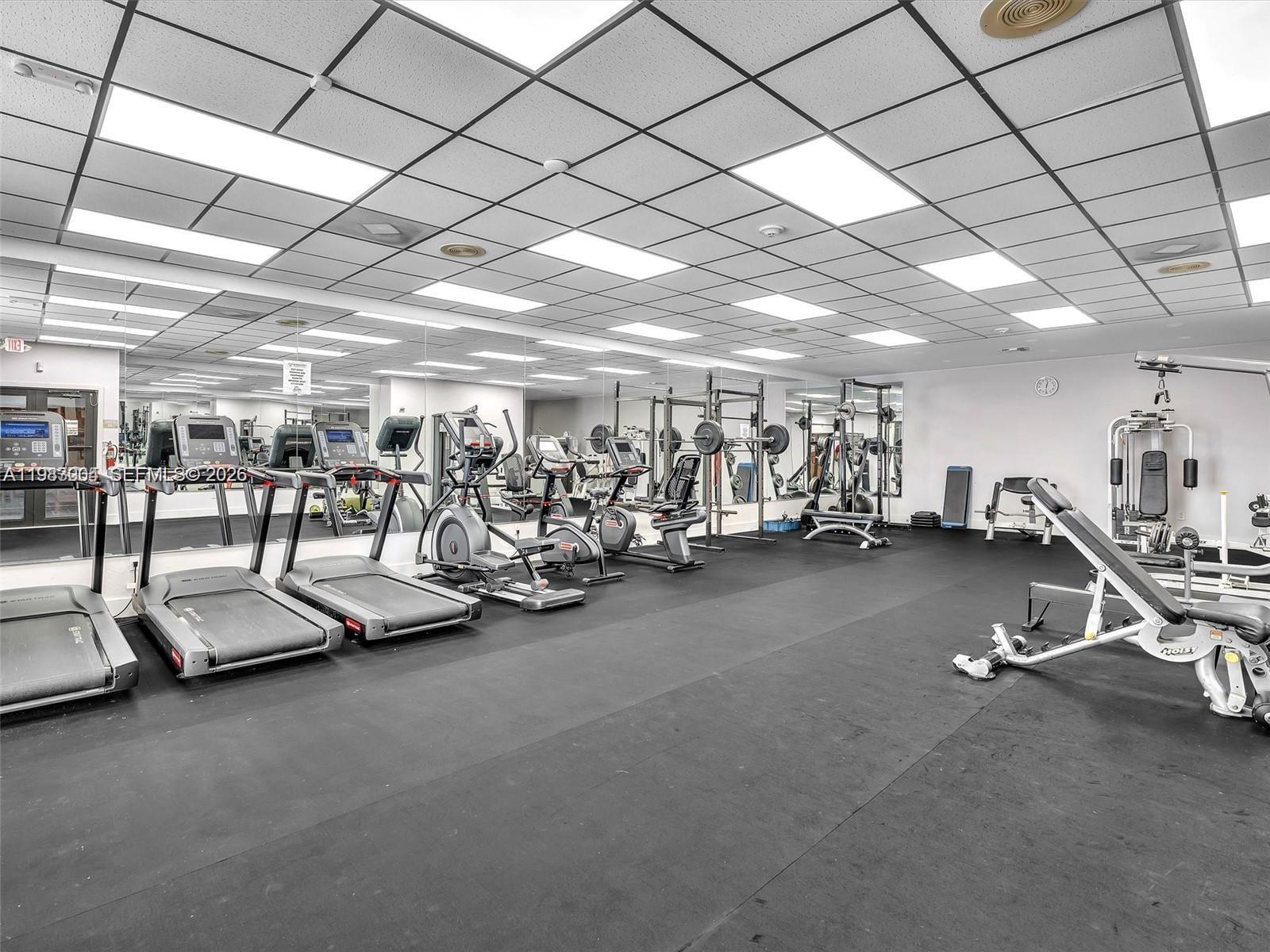 SUNSET PARK LAKE VILLAS S - Residential Lease