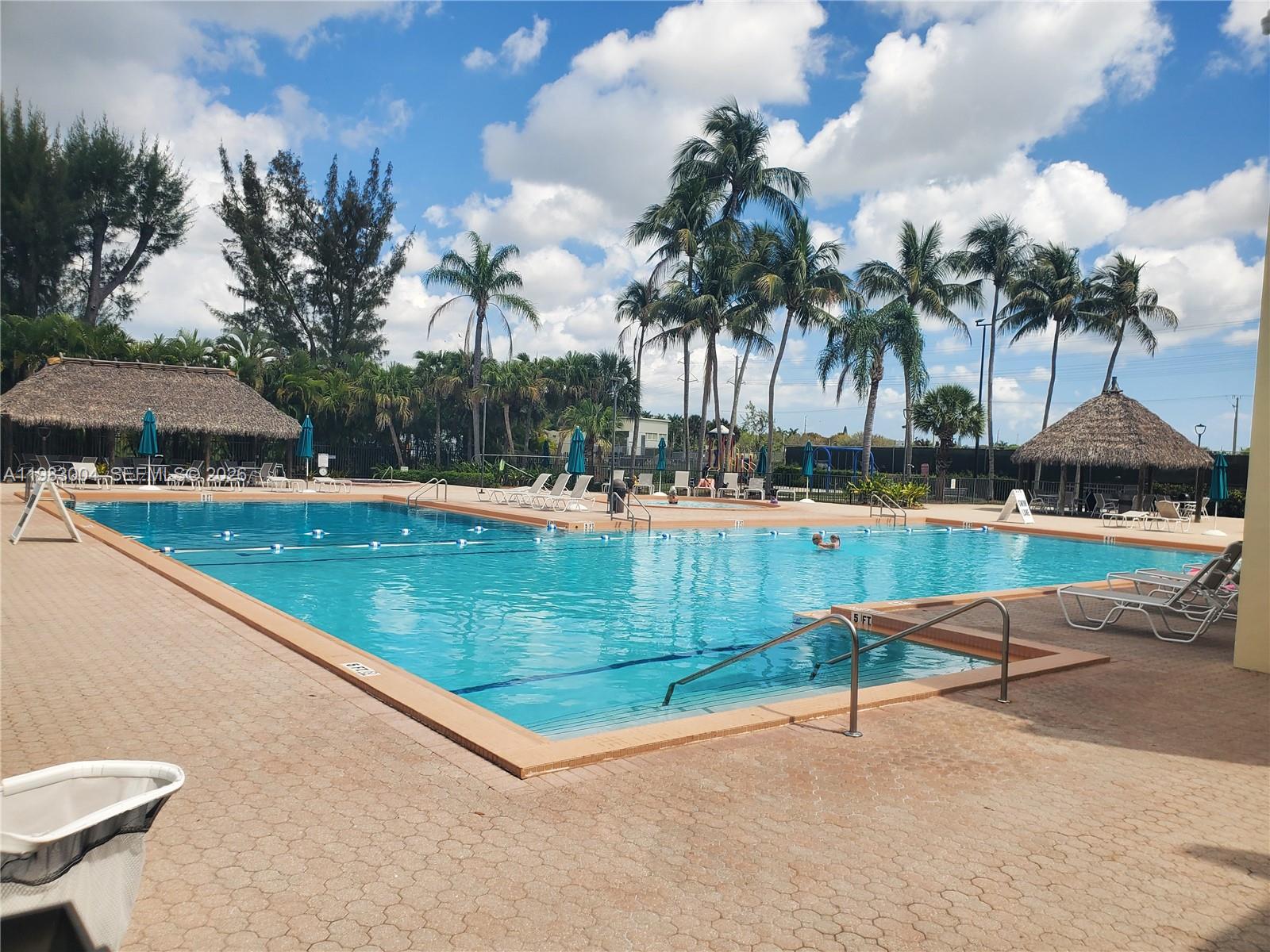 SUNSET PARK LAKE VILLAS S - Residential Lease