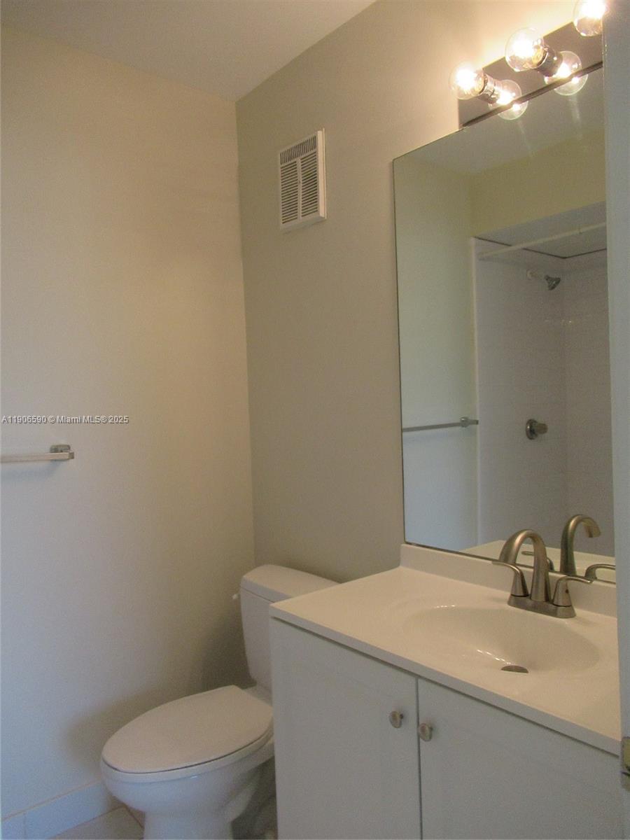 GABLES POINT III CONDO - Residential