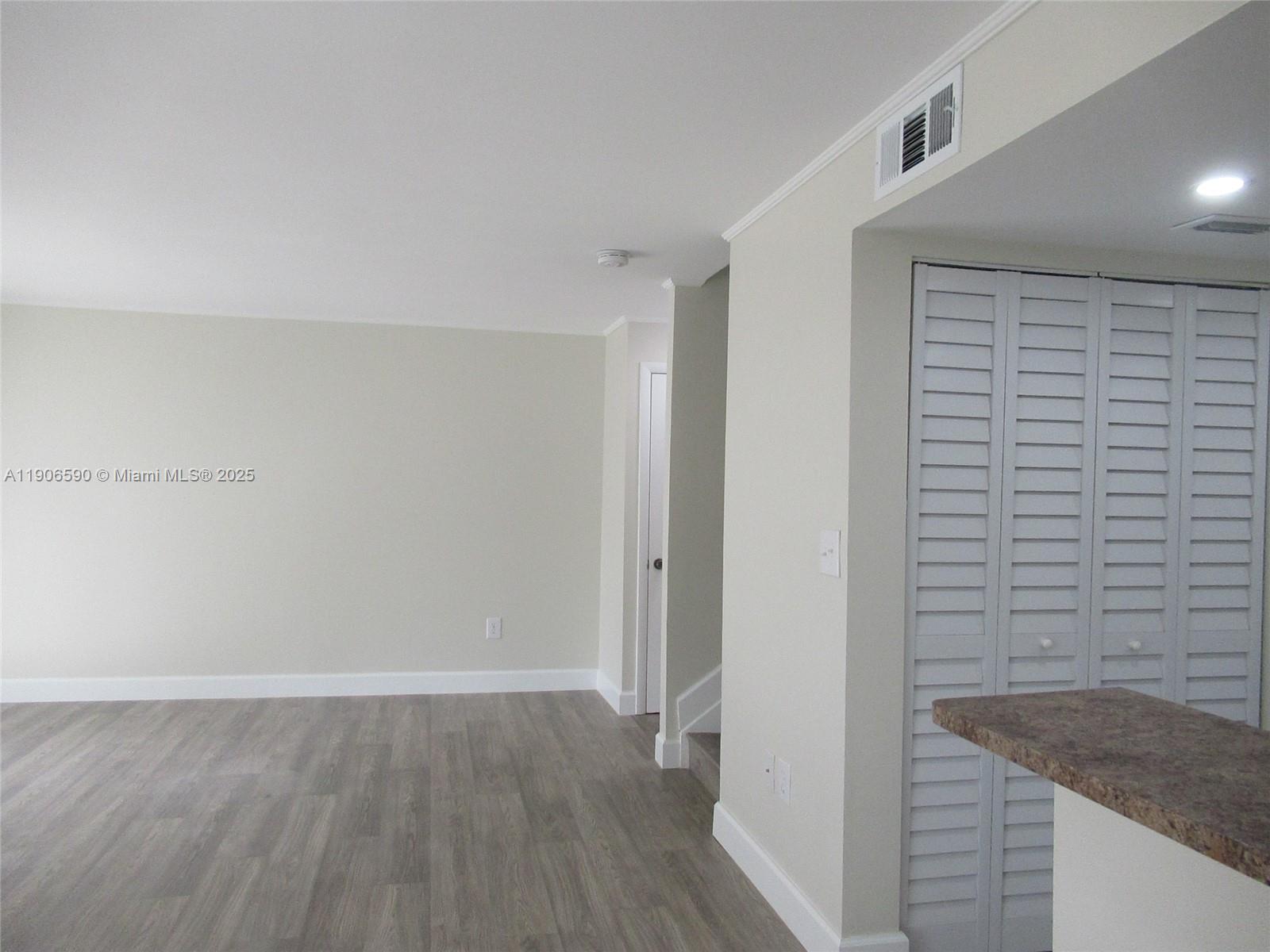 GABLES POINT III CONDO - Residential