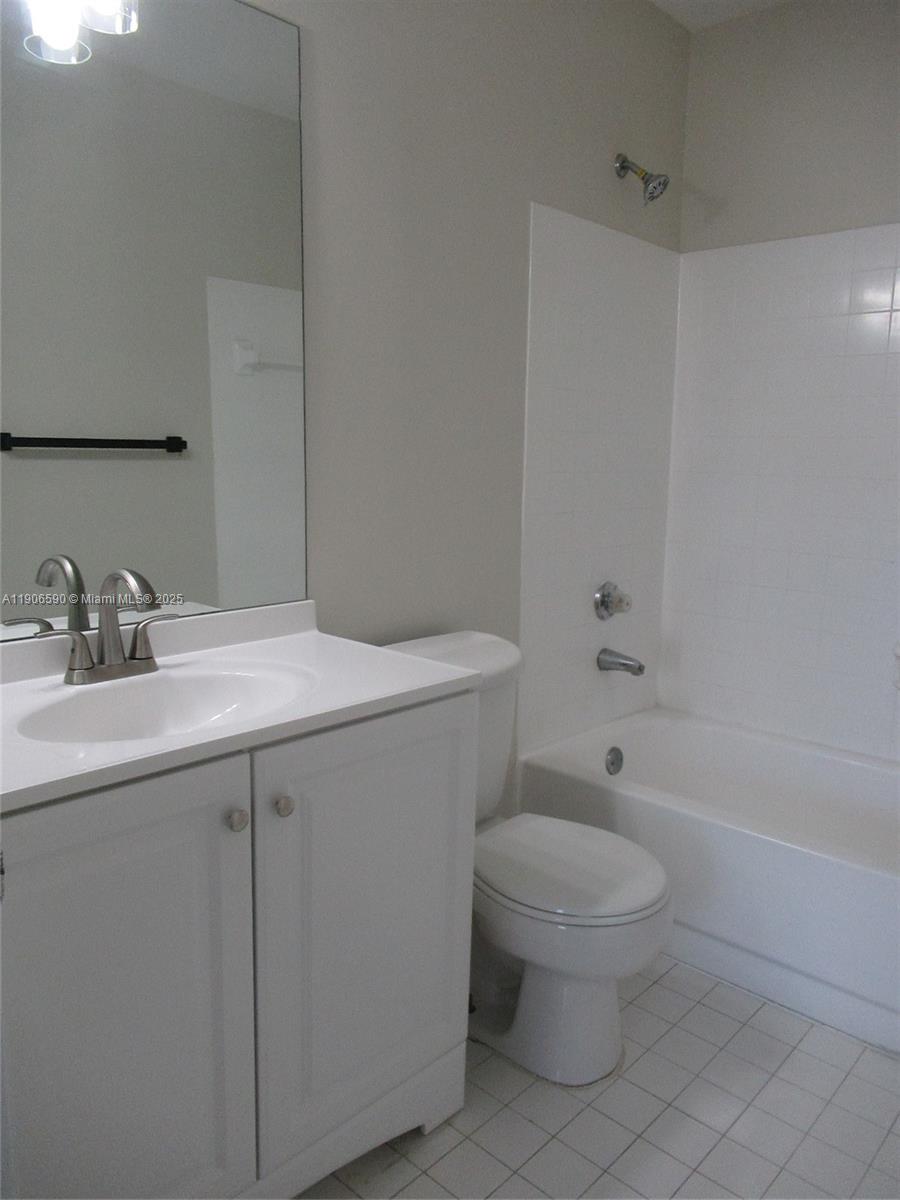 GABLES POINT III CONDO - Residential