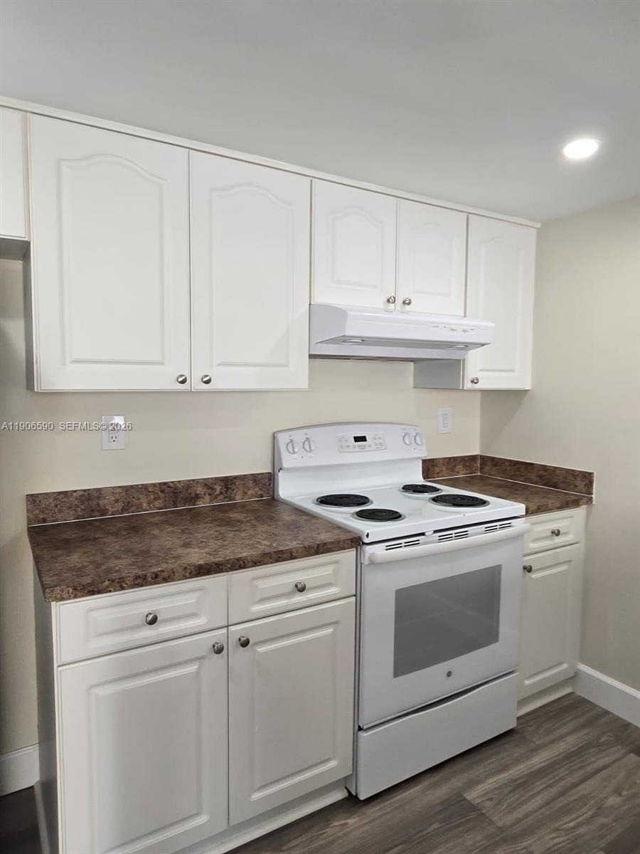GABLES POINT III CONDO - Residential