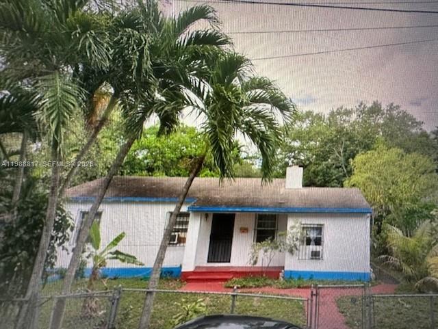 FLORA-DEL-RIO - Residential