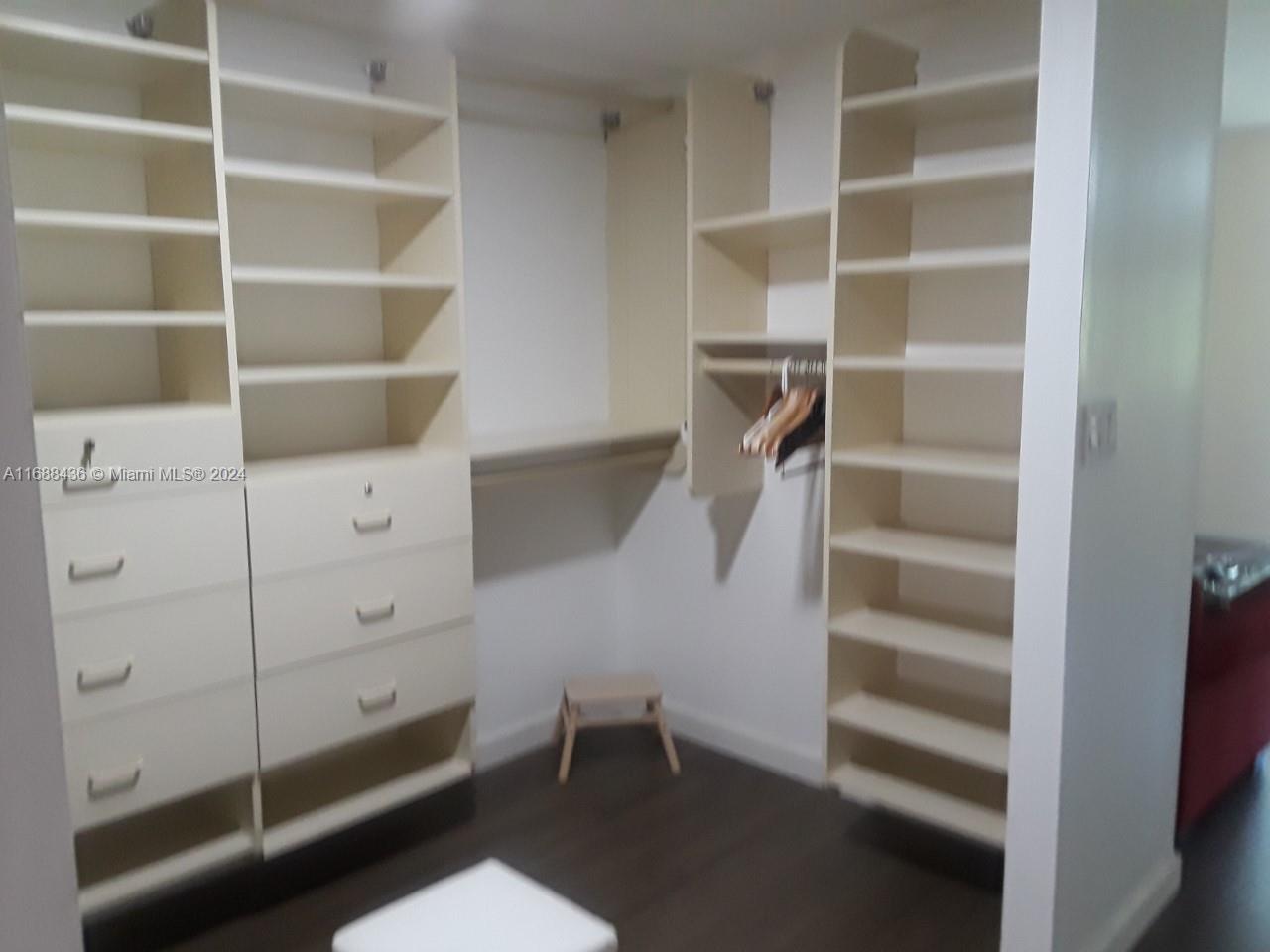 KEY COLONY CONDO #4 - Residential Lease