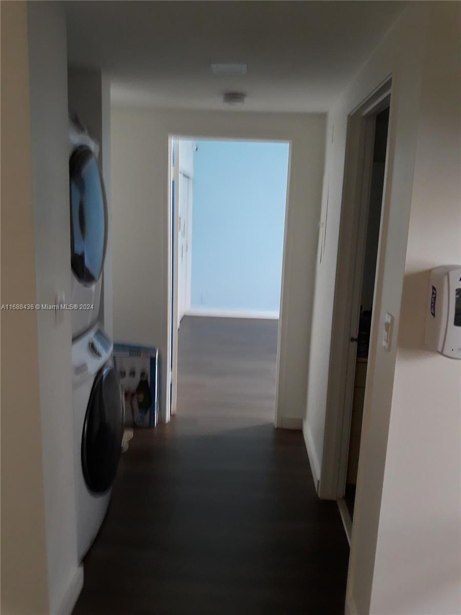 KEY COLONY CONDO #4 - Residential Lease