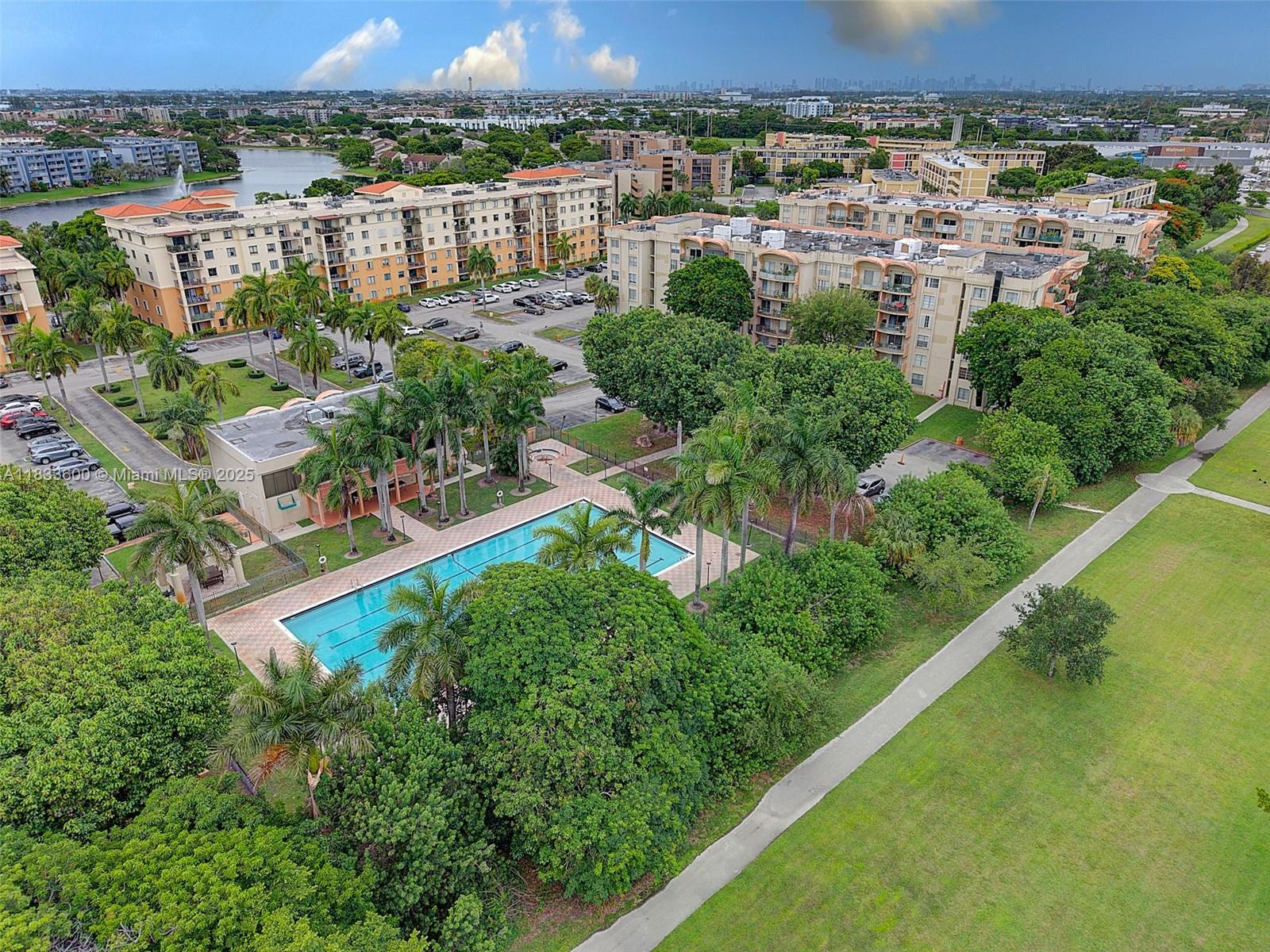 THE FOUNTAINS OF FONTAINE - Residential