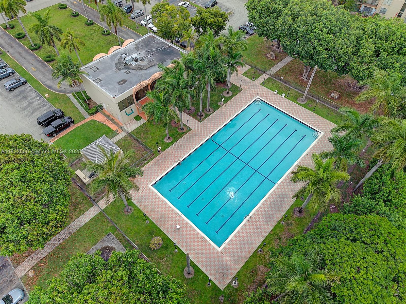 THE FOUNTAINS OF FONTAINE - Residential