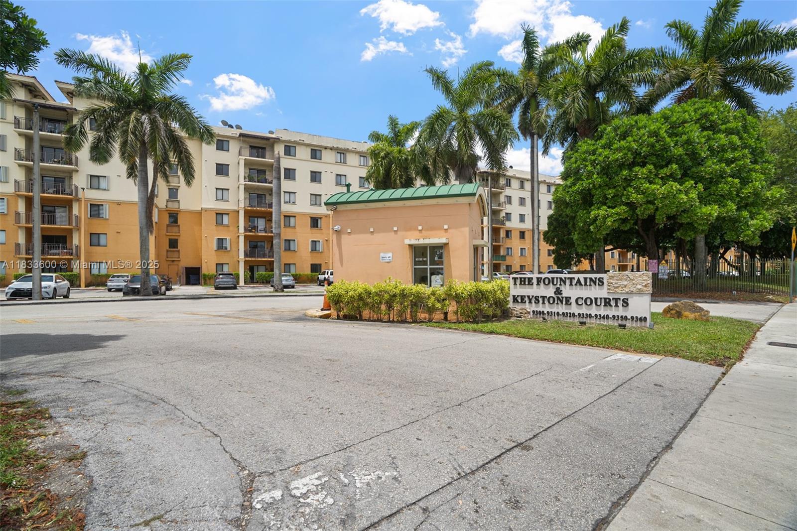 THE FOUNTAINS OF FONTAINE - Residential