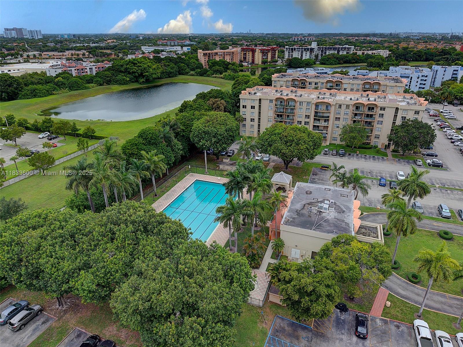 THE FOUNTAINS OF FONTAINE - Residential