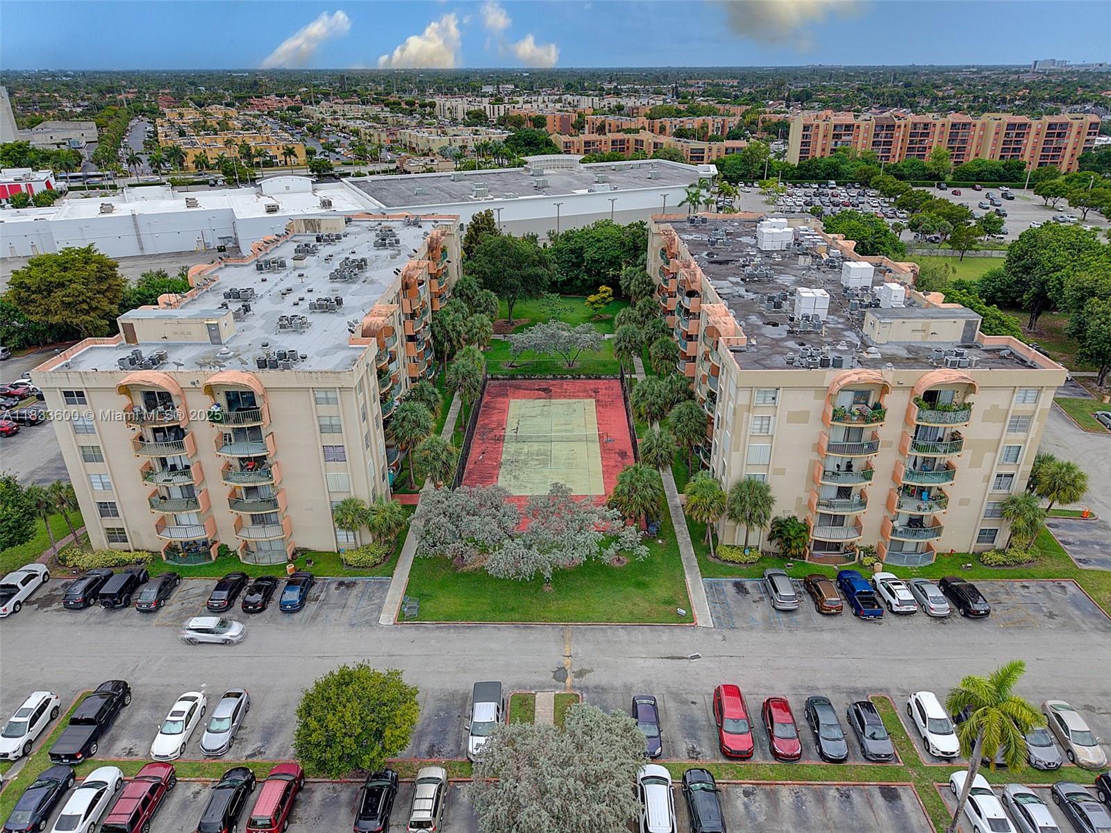 9310 Fontainebleau Blvd 203