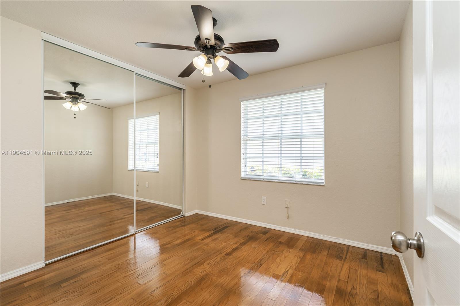 TOWNGATE - CANARY BAY - Residential