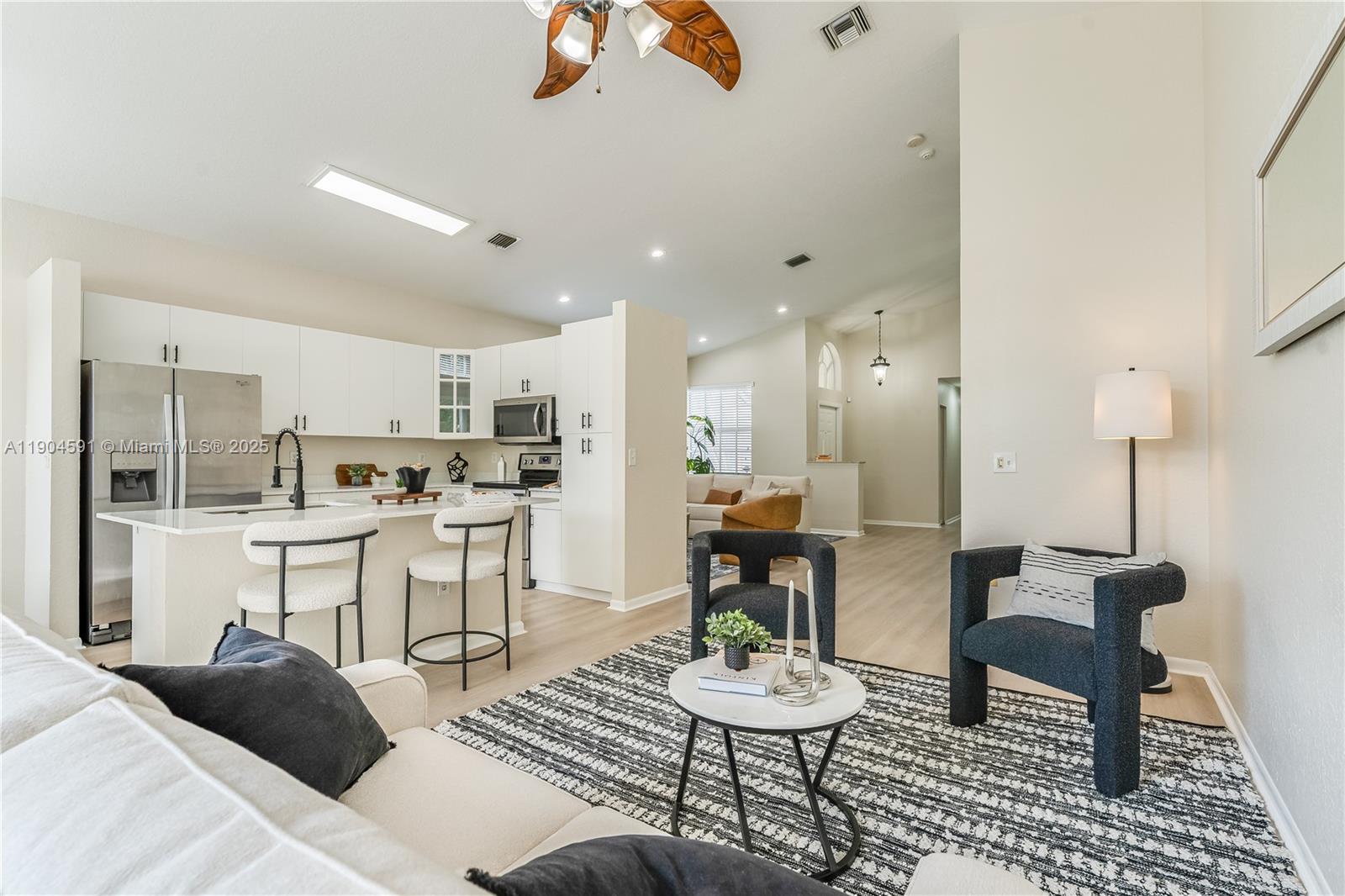 TOWNGATE - CANARY BAY - Residential