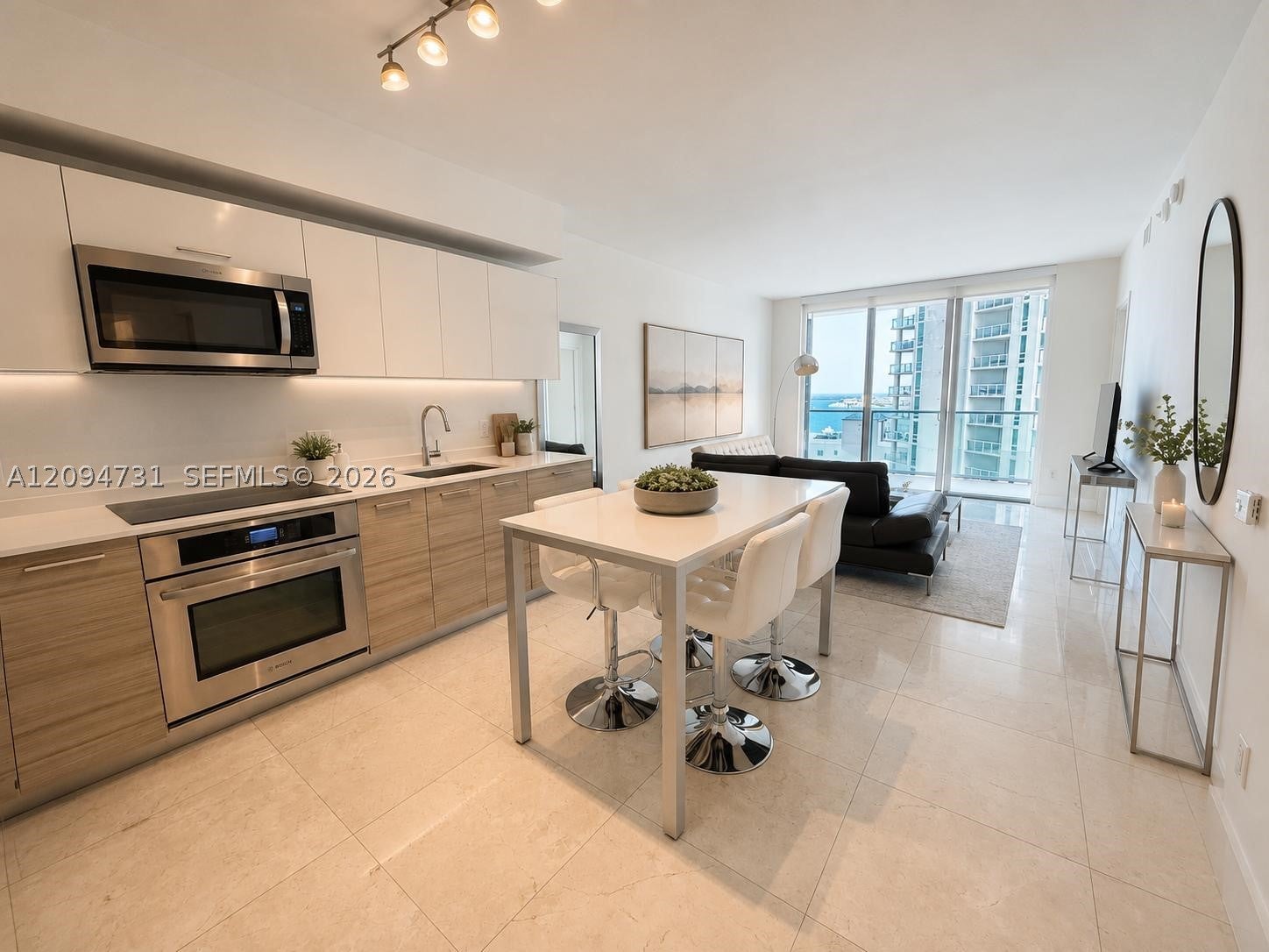 1300 Brickell Bay Dr 1904