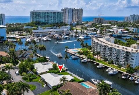 Photo of 2762 NE 3rd St, Pompano Beach, FL 33062 (MLS # A12054282)